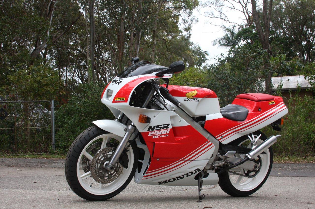 Honda nsr250r